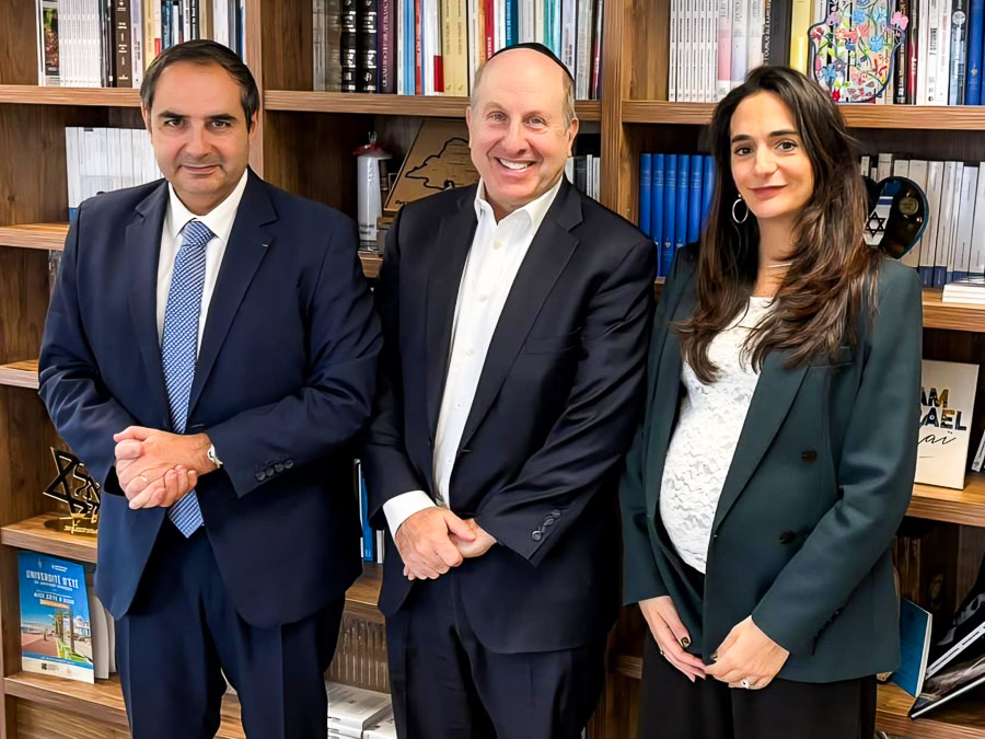 Fulbright Specialist counters antisemitism and strengthens connections between France and the United States